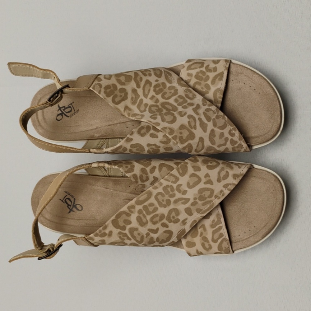 Yvonne Womens Wedge Slingback Platform Sandals